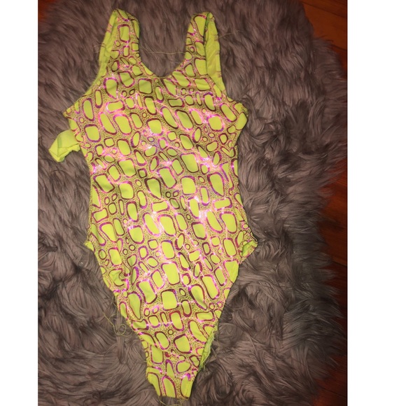 Yellow and pink one piece - Picture 5 of 5